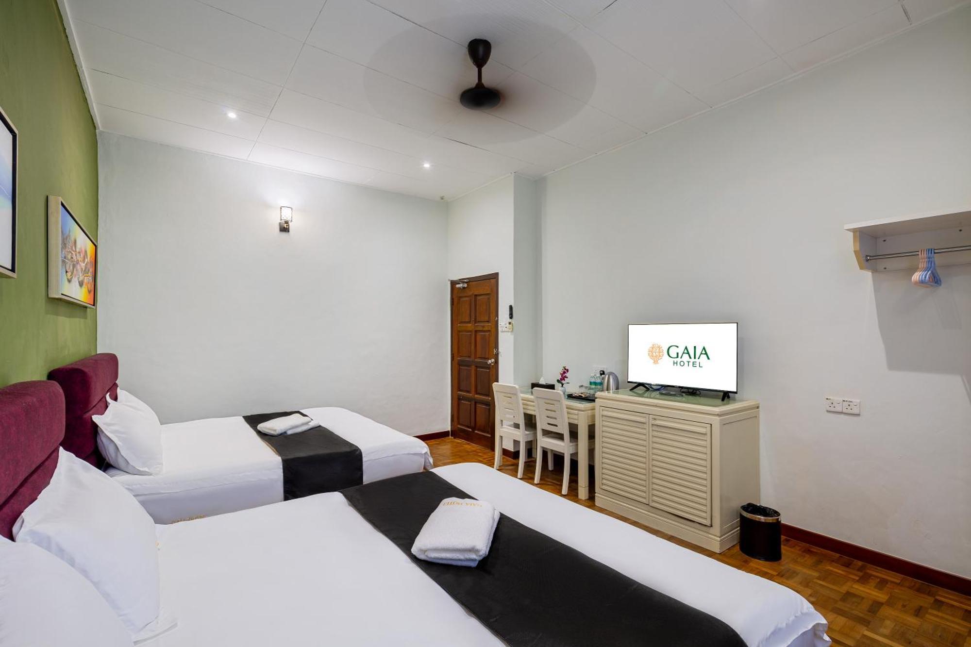 Gaia Hotel Tanjung Bungah  Exterior foto